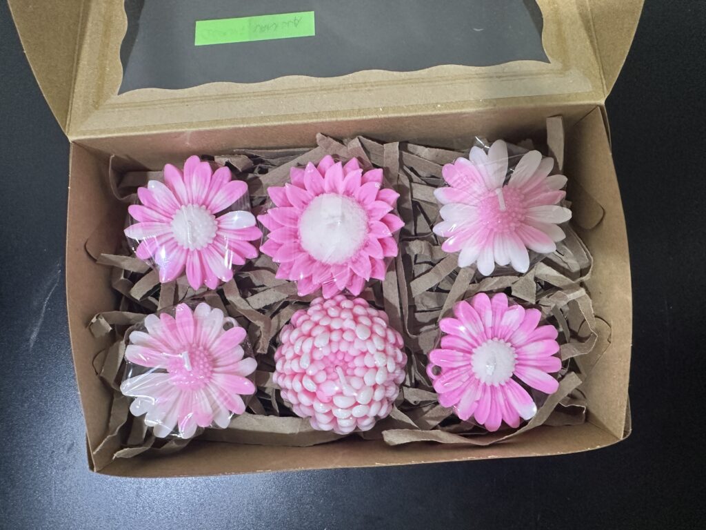 🌸 Floating Flower Candles – Set of 6 🌸